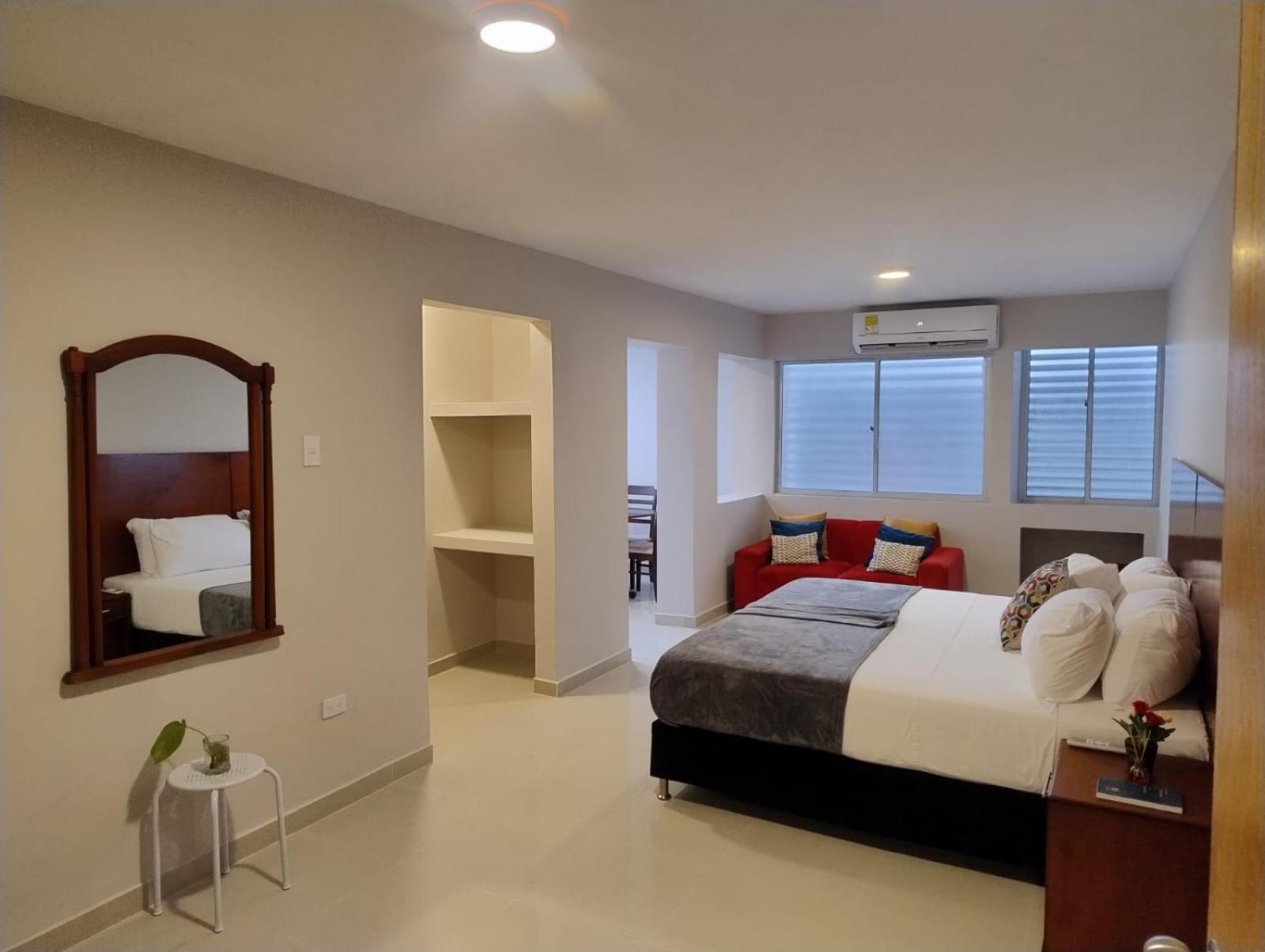 Hostel Dorado Plaza Getsemani Cartagena Ngoại thất bức ảnh